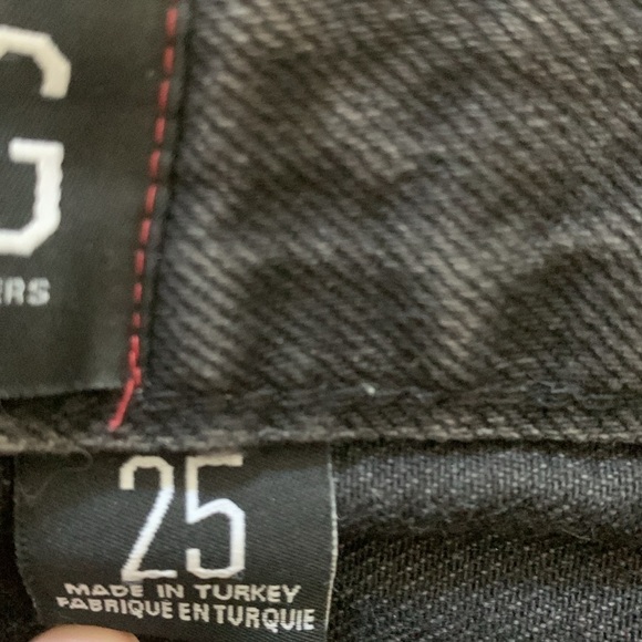 BDG Urban Outfitters Mom High-Rise 25 Black Denim Jeans - Picture 6 of 7